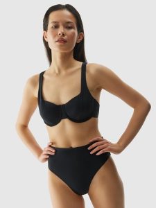 4F Góra od bikini damska - czarna XS. Czarne bikini 4f, bez wzorów, z dzianiny. W wyprzedaży za 39,99 zł.