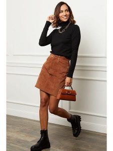 L'armoire de Suzette Golf w kolorze czarnym rozmiar: 38/40. Czarne golfy L'armoire de Suzette, bez wzorów, z kaszmiru. Za 127,35 zł.