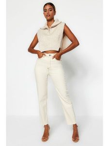 Trendyol Dżinsy - Slim fit - w kolorze beżowym rozmiar: 36. Brązowe jeansy Trendyol, bez wzorów, z podwyższonym stanem. Za 83,42 zł.