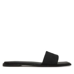 Klapki Calvin Klein. Czarne klapki Calvin Klein, bez wzorów, bez obcasa. Za 239,99 zł.