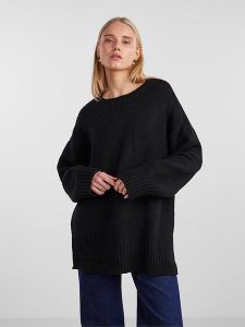 Pieces Sweter w kolorze czarnym rozmiar: S. Czarne swetry oversize Pieces, s, bez wzorów, bez ramiączek. Za 87,81 zł.