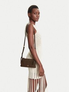 PINKO Torebka Double Mini Al 25-26 PLTT 105359 A0QO Brązowy. Brązowe torebki klasyczne Pinko, bez wzorów, ze skóry, bez dodatków. Za 656,99 zł.