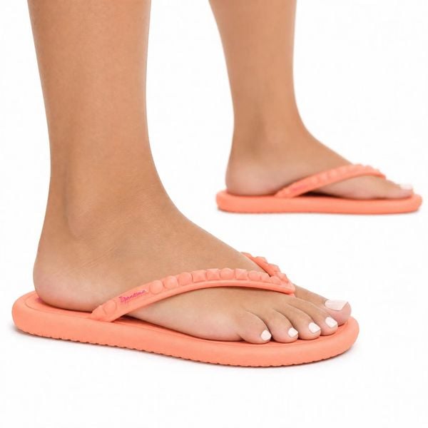 Japonki damskie Ipanema 27130 MEU SOL AD. Czerwone klapki Ipanema, bez wzorów, z materiału, bez obcasa. Za 39,00 zł.