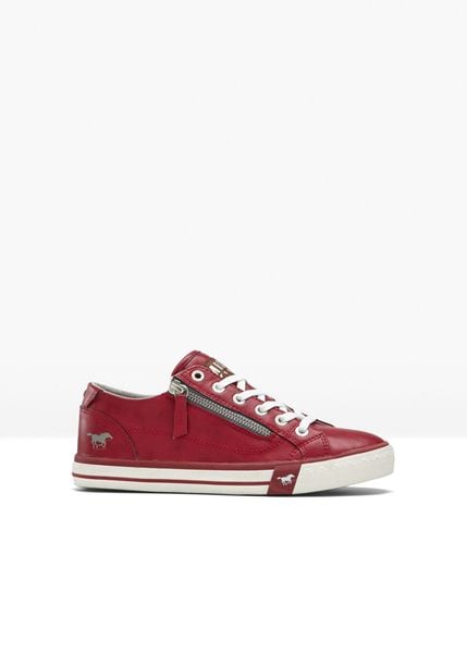 Sneakersy marki Mustang z zamkiem. Czerwone buty sportowe bonprix, z aplikacjami, bez zapięcia. Za 229,99 zł.