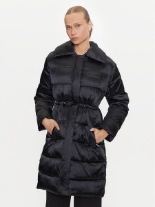 Calvin Klein Płaszcz zimowy K20K207728 Czarny Slim Fit. Czarne płaszcze Calvin Klein, na zimę, m, bez wzorów, z syntetyku, bez kaptura. Za 909,99 zł.