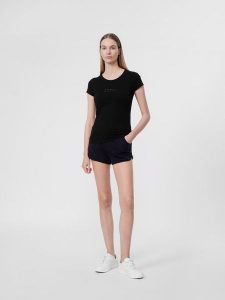 4F Spodenki dresowe damskie M. Czarne szorty 4f, bez wzorów, z bawełny. W wyprzedaży za 29,99 zł.