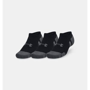 Skarpety sportowe Under Armour 1379526 3-pak. Czarne skarpetki Under Armour, bez wzorów. W wyprzedaży za 39,90 zł.