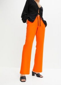 Spodnie high-waist z mieszanki wiskozy z lnem. Brązowe spodnie z wysokim stanem bonprix, bez wzorów, z wiskozy, z podwyższonym stanem. Za 147,99 zł.