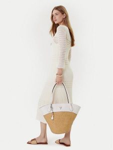 Guess Torebka Venere HWWG96 34230 Écru. Torebki klasyczne Guess, z aplikacjami, bez dodatków. Za 369,99 zł.