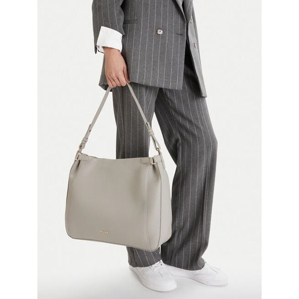 Torebka MEXX. Szare torebki klasyczne Mexx, bez wzorów, bez dodatków. Za 199,99 zł.