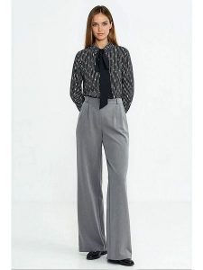 Nife Spodnie w kolorze szarym rozmiar: 38. Szare spodnie z wysokim stanem Nife, bez wzorów, z materiału, z podwyższonym stanem. Za 189,74 zł.