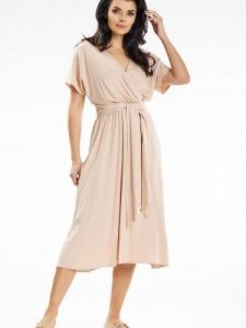 Sukienka Model A642 Beige - awama. Brązowe sukienki Awama, do pracy, l, bez wzorów, z elastanu, biznesowe, bez kołnierzyka, plus size, bez ramiączek, midi, kopertowe. Za 340,97 zł.