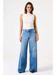 Garcia Dżinsy "Celia" - Wide fit - w kolorze niebieskim rozmiar: W26. Niebieskie jeansy Garcia, z aplikacjami, ze skóry, z podwyższonym stanem. Za 179,64 zł.