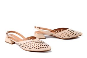 GIOSEPPO 79015 Lagos off-white, czółenka damskie. Brązowe czółenka Gioseppo, w ażurowe wzory, z gumy, bez obcasa, na obcasie, bez zapięcia. Za 409,90 zł.