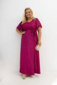 Wieczorowa sukienka maxi Wedding Glow amarantowa z poświatą srebra na bal i wesele Plus Size Oversize. Czerwone sukienki Moda Size Plus Iwanek, na imprezę, l, bez wzorów, z elastanu, eleganckie, bez kołnierzyka, plus size, bez ramiączek, maxi, dopasowane. Za 439,90 zł.