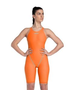 Strój startowy pływacki damski Arena Powerskin St Next Ob. Brązowe kombinezony Arena, bez wzorów, z elastanu, bez kołnierzyka, bez ramiączek. Za 449,99 zł.