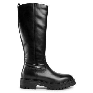 Oficerki Geox. Czarne kozaki Geox, bez wzorów, bez obcasa, na płaskiej podeszwie, bez zapięcia. Za 539,99 zł.