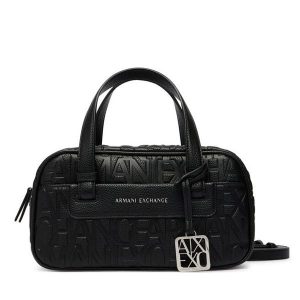 Torebka Armani Exchange. Czarne kuferki Armani Exchange, bez wzorów, bez dodatków. Za 614,99 zł.