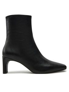 Vagabond Shoemakers Botki Vendela 5823-001-20 Czarny. Czarne botki Vagabond Shoemakers, bez wzorów, ze skóry, bez obcasa, na słupku, bez zapięcia. Za 519,99 zł.