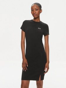 Tommy Jeans Sukienka letnia Script DW0DW17926 Czarny Regular Fit. Czarne kombinezony Tommy Jeans, na lato, xs, bez wzorów, z bawełny, bez kołnierzyka, bez ramiączek. Za 379,99 zł.