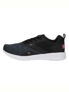 Puma Sneakersy w kolorze czarnym rozmiar: 40,5. Czarne trampki Puma, bez wzorów, z materiału, bez zapięcia. Za 161,45 zł.