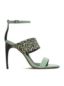 Eva Minge Sandały EO-NADIA-LT2035-2-2 Zielony. Zielone sandały Eva Minge, bez wzorów, ze skóry, bez obcasa, na szpilce, bez zapięcia. Za 429,99 zł.