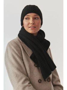 TATUUM Szal "Gorita" w kolorze czarnym - 170 x 43 cm rozmiar: onesize. Czarne szaliki Tatuum, bez wzorów, z materiału. Za 95,99 zł.