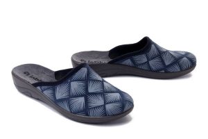 INBLU 5D-27 004 granatowy, kapcie damskie. Niebieskie kapcie Inblu, bez wzorów, z tkaniny. Za 56,99 zł.