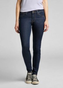 LEE DAMSKIE SPODNIE JEANSOWE LEE SCARLETT SOLID BLUE 112145236. Niebieskie jeansy Lee, bez wzorów, z jeansu. Za 199,99 zł.