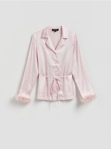 Koszula ze strasem - pastelowy róż. Czerwone koszule Reserved, l, bez wzorów, z tkaniny, bez kołnierzyka, bez ramiączek. Za 159,99 zł.