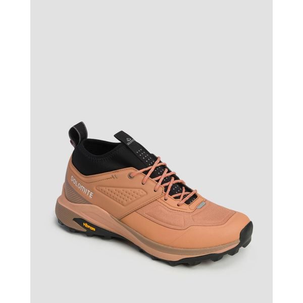 Buty damskie Dolomite NIBELIA WARM SAND PINK. Brązowe buty trekkingowe Dolomite, bez zapięcia. W wyprzedaży za 410,00 zł.