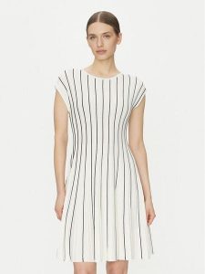 DKNY Sukienka codzienna DD4J8E21 Beżowy Regular Fit. Brązowe kombinezony DKNY, m, bez wzorów, z syntetyku, bez kołnierzyka, bez ramiączek. Za 409,99 zł.