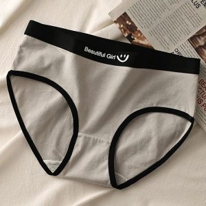 Figi sportowe bezszwowe oddychające do treningu Kostatina. Figi Intica, bez wzorów. Za 39,00 zł.