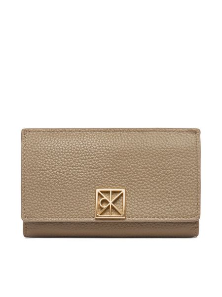 Calvin Klein Portfel Emblem Hw Pebble Snap Cardholder LV04F1127G Beżowy. Brązowe portfele Calvin Klein, bez wzorów, ze skóry. Za 249,99 zł.