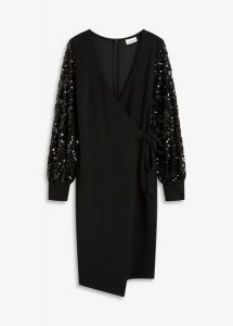 Sukienka midi z aplikacjami z cekinów na rękawach. Czarne sukienki bonprix, z aplikacjami, eleganckie, bez kołnierzyka, bez ramiączek, midi. Za 249,99 zł.