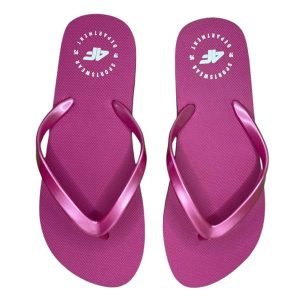 Japonki damskie 4F 4FWSS24FFLIF165. Brązowe klapki 4f, bez wzorów, z gumy, bez obcasa. Za 44,99 zł.