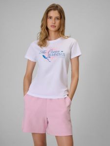 4F T-shirt regular z nadrukiem damski - biały S. Białe t-shirty 4f, s, bez wzorów, z bawełny, bez kołnierzyka, bez ramiączek. Za 59,99 zł.