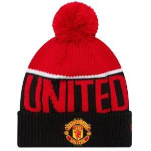 Czapka dla dorosłych Manchester United Pom Beanie. Czerwone czapki New Era, bez wzorów, sportowe. Za 129,99 zł.