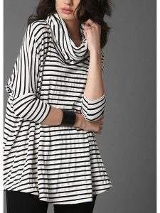 Milan Kiss Koszulka w kolorze białym rozmiar: M. Białe bluzki Milan Kiss, m, bez wzorów, bez kołnierzyka, bez ramiączek. Za 104,99 zł.