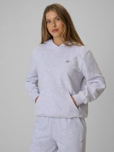 4F Bluza dresowa relaxed z kapturem damska - szara L. Szare bluzy 4f, l, bez wzorów, z bawełny, z kapturem. Za 149,99 zł.