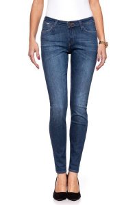 LEE SCARLETT SELVAGE ROEBLING WORN L31RBDMJ. Spodnie z wysokim stanem Lee, bez wzorów, z jeansu, z podwyższonym stanem. Za 179,99 zł.