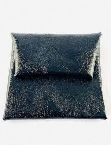Marlon Skórzana portmonetka w kolorze czarnym - 10 x 10 x 2 cm rozmiar: onesize. Czarne portfele Marlon, bez wzorów, z materiału. Za 109,78 zł.