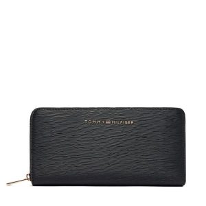 Portfel Tommy Hilfiger. Czarne portfele TOMMY HILFIGER, bez wzorów. Za 309,99 zł.