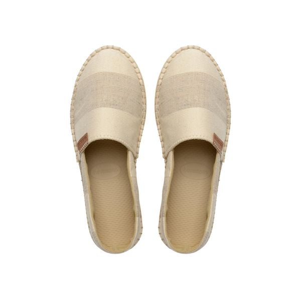 Damskie espadryle Havaianas Classic Flatform Eco. Białe espadryle Havaianas, bez wzorów, bez obcasa. Za 159,00 zł.