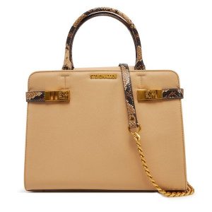 Torebka Steve Madden. Brązowe kuferki Steve Madden, bez wzorów, bez dodatków. Za 359,99 zł.