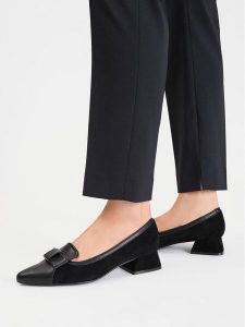 Lasocki Czółenka CEO-WS1318-01 Czarny. Czarne czółenka Lasocki, bez wzorów, ze skóry, bez obcasa, bez zapięcia. Za 269,99 zł.