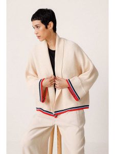 SKFK Kardigan "Elixane" w kolorze kremowym rozmiar: XS/S. Brązowe kardigany SKFK, z bawełny. Za 317,99 zł.