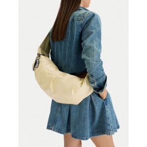 Torebka G-Star Raw. Żółte torebki klasyczne G-Star Raw, bez wzorów, bez dodatków. Za 199,99 zł.