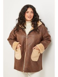 Curvy Lady Kurtka przejściowa w kolorze brązowym rozmiar: 48/50. Brązowe kurtki Curvy Lady, bez wzorów, bez kaptura. Za 208,99 zł.