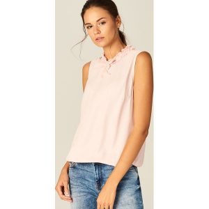 Top z gustowną stójką - Różowy. Bluzki marki Mohito. W wyprzedaży za 39,99 zł.